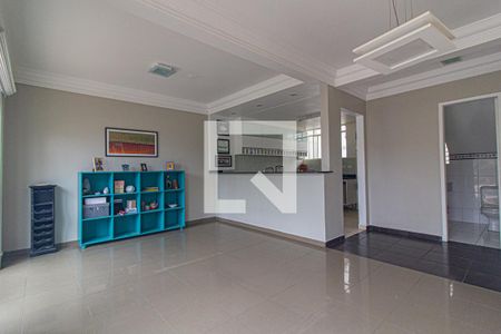 Sala de casa de condomínio para alugar com 3 quartos, 220m² em Cachoeira, Curitiba