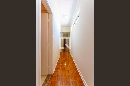 Corredor Dormitórios de apartamento à venda com 3 quartos, 180m² em Vila Santa Teresa, Santo André