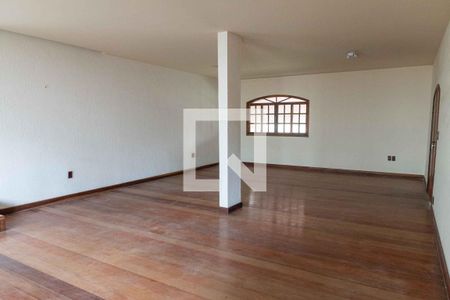 Sala de casa de condomínio à venda com 5 quartos, 539m² em Badu, Niterói