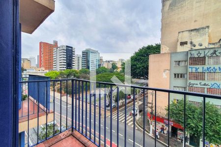 Sacada de kitnet/studio para alugar com 1 quarto, 35m² em Liberdade, São Paulo