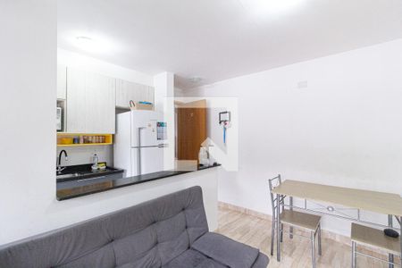 Sala de apartamento à venda com 2 quartos, 60m² em Quitaúna, Osasco