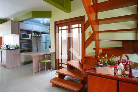 Sala de casa à venda com 4 quartos, 220m² em Jardim Itu, Porto Alegre