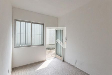 Sala de casa para alugar com 1 quarto, 55m² em São Francisco Xavier, Rio de Janeiro