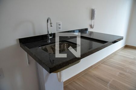 Cozinha de apartamento para alugar com 1 quarto, 24m² em Perdizes, São Paulo