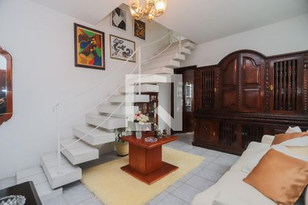 Sala de casa à venda com 5 quartos, 120m² em Vila Romana, São Paulo