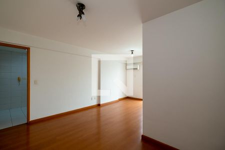 Apartamento à venda com 70m², 2 quartos e 1 vagaSala