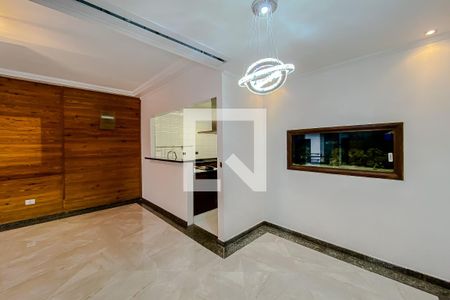 Sala de casa de condomínio à venda com 3 quartos, 135m² em Vila Invernada, São Paulo