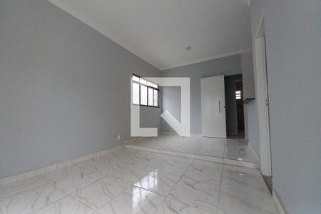 Casa para alugar com 190m², 3 quartos e 3 vagasSala