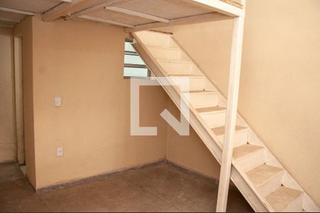 Kitnet de casa para alugar com 2 quartos, 40m² em São Mateus, Contagem