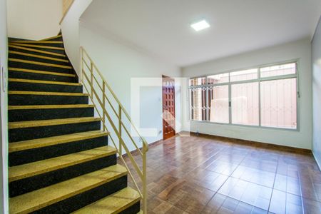 Casa à venda com 143m², 3 quartos e 3 vagasSala