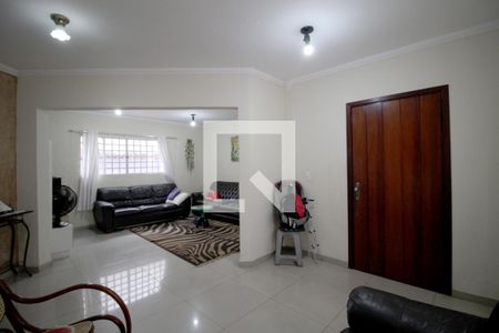 Sala de casa para alugar com 3 quartos, 240m² em Jardim Astro, Sorocaba