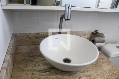 Detalhe - Pia do Banheiro de apartamento à venda com 2 quartos, 48m² em Igara, Canoas