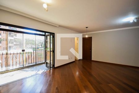 Apartamento para alugar com 110m², 3 quartos e 2 vagasSala