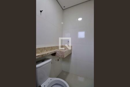 Banheiro da Suíte 1 de apartamento para alugar com 3 quartos, 150m² em Vila Curuçá, Santo André