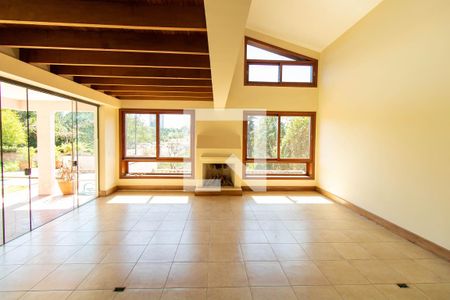 Sala de casa para alugar com 4 quartos, 409m² em Granja Viana, Cotia