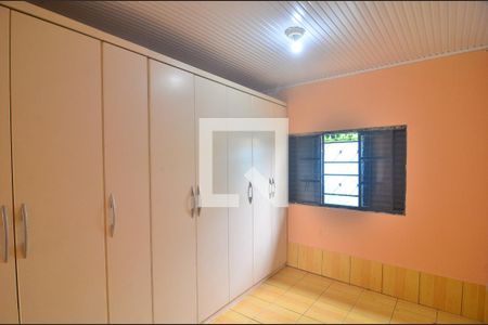 Quarto 2 de casa para alugar com 2 quartos, 70m² em Harmonia, Canoas