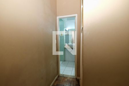 Corredor de apartamento à venda com 2 quartos, 50m² em Estácio, Rio de Janeiro