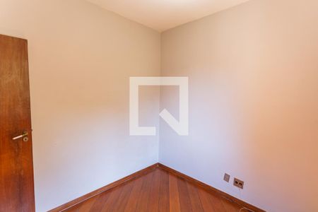 Apartamento à venda com 120m², 4 quartos e 2 vagas Apartamento à venda com 120m², 4 quartos e 2 vagasQuarto 4