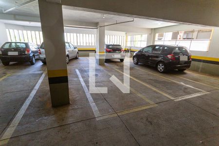 Apartamento à venda com 120m², 4 quartos e 2 vagas Apartamento à venda com 120m², 4 quartos e 2 vagasGaragem