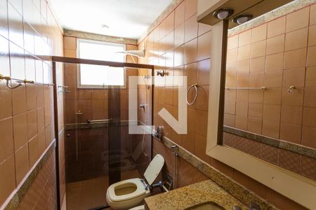 Apartamento à venda com 120m², 4 quartos e 2 vagas Apartamento à venda com 120m², 4 quartos e 2 vagasBanheiro Social