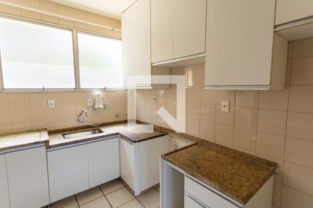 Apartamento à venda com 120m², 4 quartos e 2 vagas Apartamento à venda com 120m², 4 quartos e 2 vagasCozinha