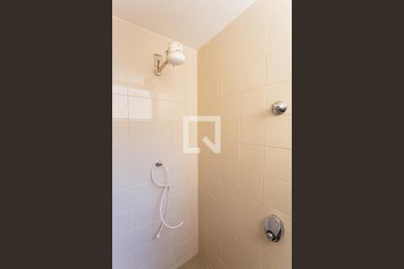 Apartamento à venda com 120m², 4 quartos e 2 vagas Apartamento à venda com 120m², 4 quartos e 2 vagasBanheiro de Serviço