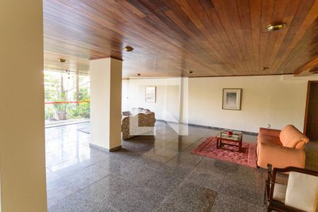 Apartamento à venda com 120m², 4 quartos e 2 vagas Apartamento à venda com 120m², 4 quartos e 2 vagasHall de Entrada