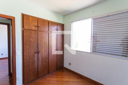 Apartamento à venda com 120m², 4 quartos e 2 vagas Apartamento à venda com 120m², 4 quartos e 2 vagasQuarto 2