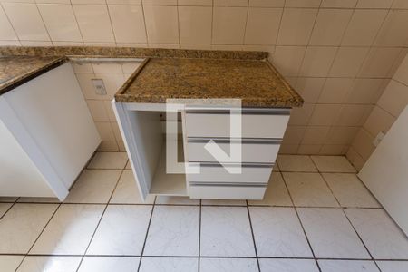 Apartamento à venda com 120m², 4 quartos e 2 vagas Apartamento à venda com 120m², 4 quartos e 2 vagasArmário da Cozinha