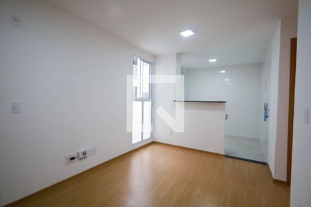 Sala de apartamento para alugar com 2 quartos, 39m² em Residencial Monte Carlo, Goiânia