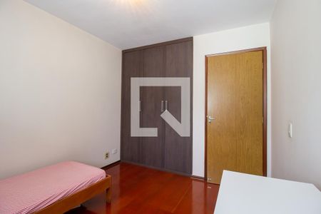 Quarto 1 de apartamento para alugar com 3 quartos, 70m² em Vila Izabel, Curitiba