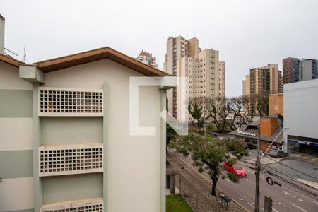 Vista do Quarto 1 de apartamento para alugar com 3 quartos, 70m² em Vila Izabel, Curitiba