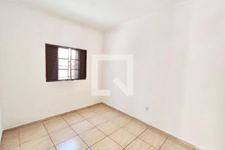 Quarto 1 de casa para alugar com 2 quartos, 44m² em Jardim Santa Lúcia, Campinas