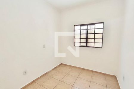 Sala de casa para alugar com 2 quartos, 44m² em Jardim Santa Lúcia, Campinas