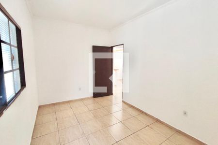 Quarto 2 de casa para alugar com 2 quartos, 44m² em Jardim Santa Lúcia, Campinas