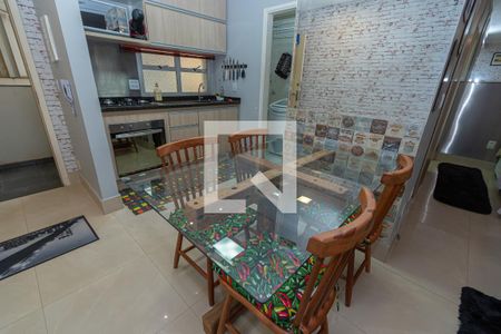 Detalhe - Mesa de Jantar de kitnet/studio para alugar com 1 quarto, 42m² em Centro, Campinas