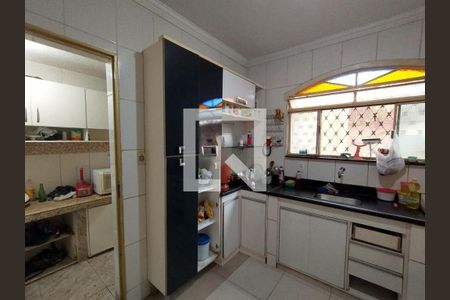 Casa à venda com 4 quartos, 261m² em Eldorado, Contagem