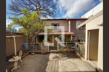 Casa à venda com 4 quartos, 261m² em Eldorado, Contagem