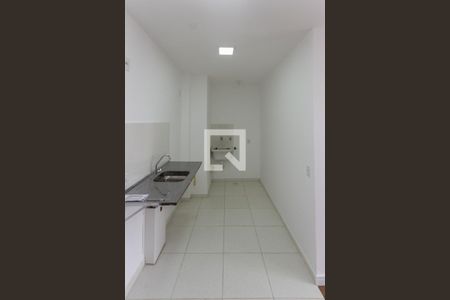 Cozinha de apartamento para alugar com 2 quartos, 38m² em Vila Tolstoi, São Paulo