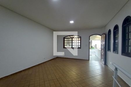 Sala de casa para alugar com 2 quartos, 101m² em Vila Ré, São Paulo