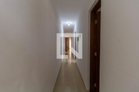 Corredor de casa para alugar com 3 quartos, 80m² em Vila Mogi Moderno, Mogi das Cruzes
