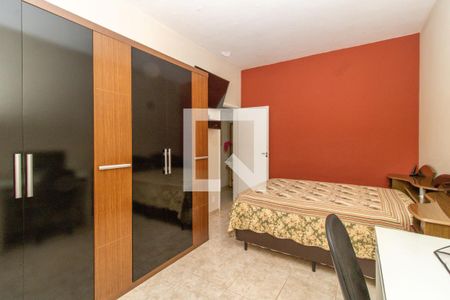 Quarto 1 de casa à venda com 4 quartos, 200m² em Bonsucesso, Rio de Janeiro