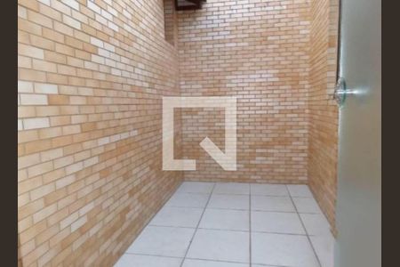 Casa à venda com 3 quartos, 128m² em Vila Ema, São Paulo