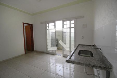 Cozinha de kitnet/studio para alugar com 1 quarto, 30m² em Jardim Planalto, Sorocaba