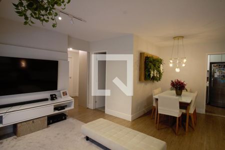 Sala de apartamento à venda com 3 quartos, 100m² em Vila Suzana, São Paulo