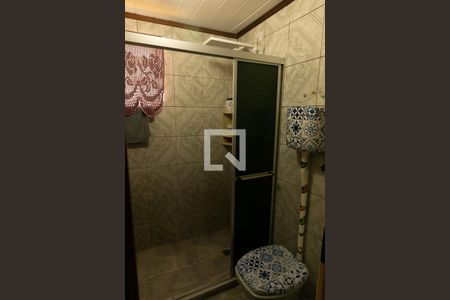 Banheiro de apartamento à venda com 1 quarto, 51m² em Rubem Berta, Porto Alegre