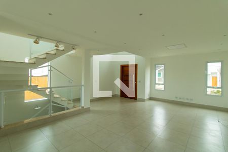 Sala de casa de condomínio para alugar com 3 quartos, 230m² em Jardim São Vicente, Cotia
