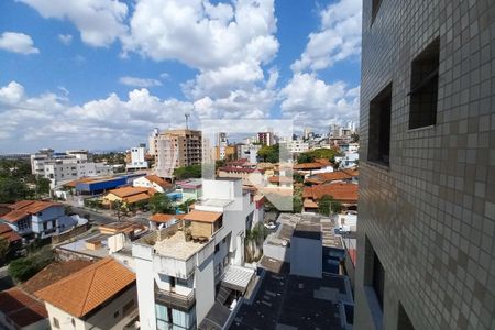 Vista da Sala de apartamento à venda com 3 quartos, 101m² em Ouro Preto, Belo Horizonte