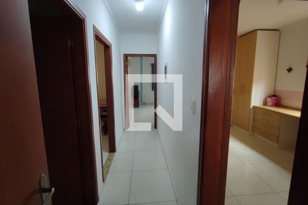 Corredor de casa à venda com 3 quartos, 182m² em Jardim Nova Europa, Campinas