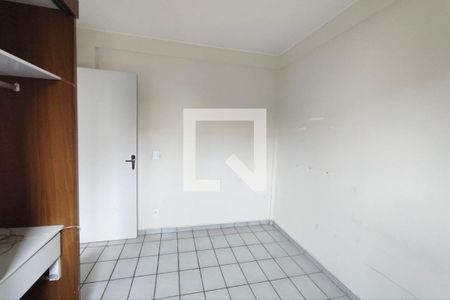 Quarto 2 de apartamento para alugar com 2 quartos, 54m² em Parque Residencial Vila União, Campinas